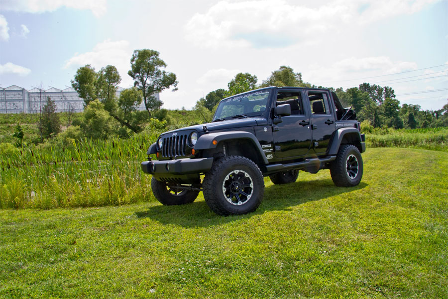 JKS J-Venture 3.5in Lift Kit w/ Fox 2.0 Adventure Series Shocks - JK 4DR