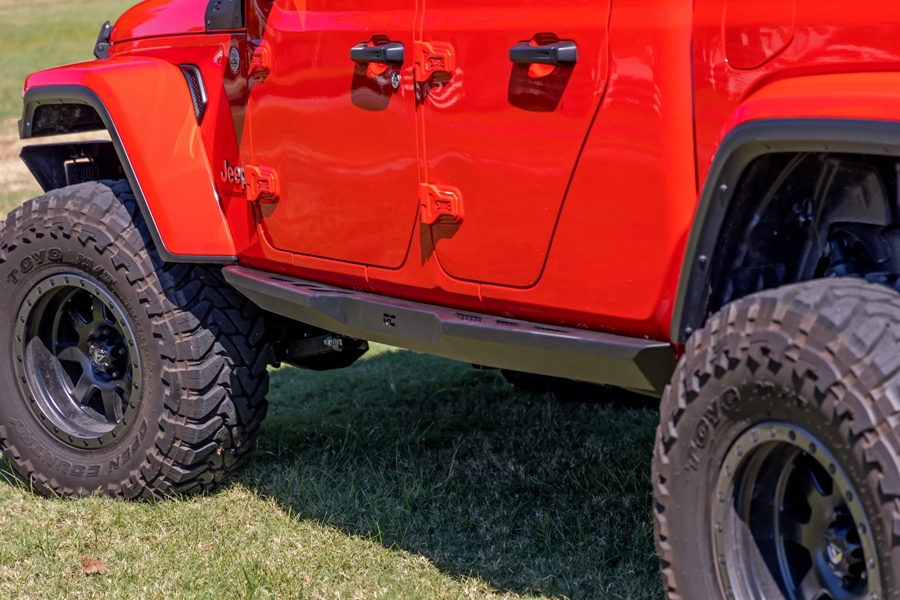 Rough Country Heavy Duty Rock Sliders  - JT
