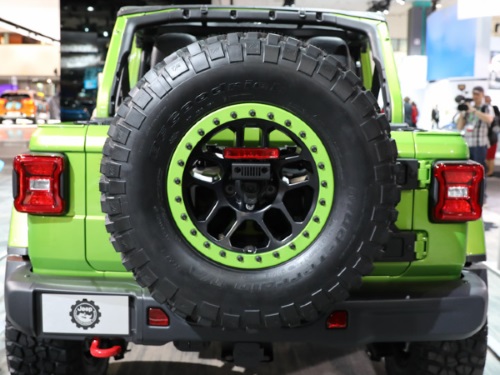 Mopar CHMSL Relocation Kit - JL