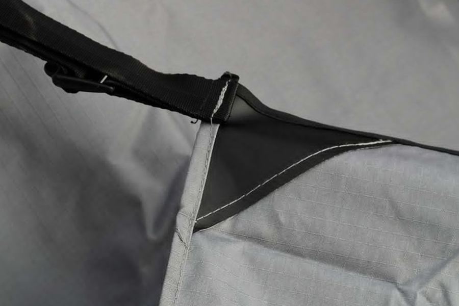 Front Runner Outfitters Wind Break for 2.5M Awning - Front