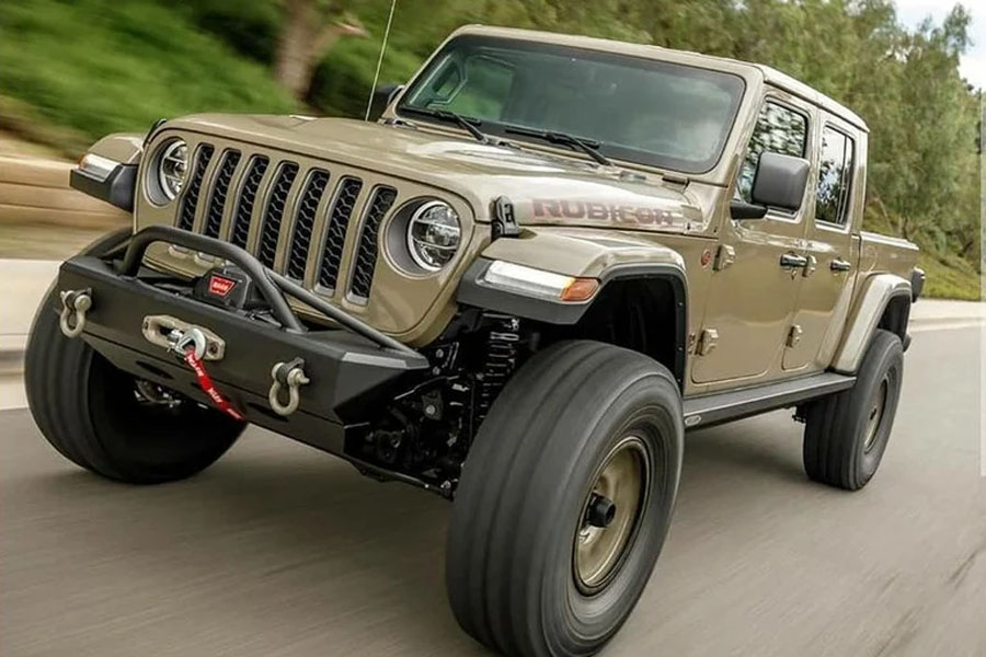 EVO Manufacturing 2.5 Lift Kit Stage 1 Plus w/ King 2.5in Shocks - JT Diesel