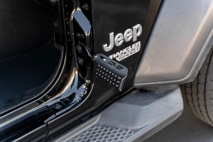 DV8 Offroad Hinge-Mounted Foot Pegs - Pair - JT/JL/JK