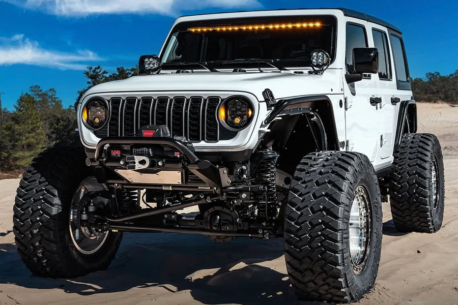 EVO Manufacturing 4.5in Enforcer Stage 3 Lift Kit w/ King 2.0 Shocks - JL 3.6L/2.0L