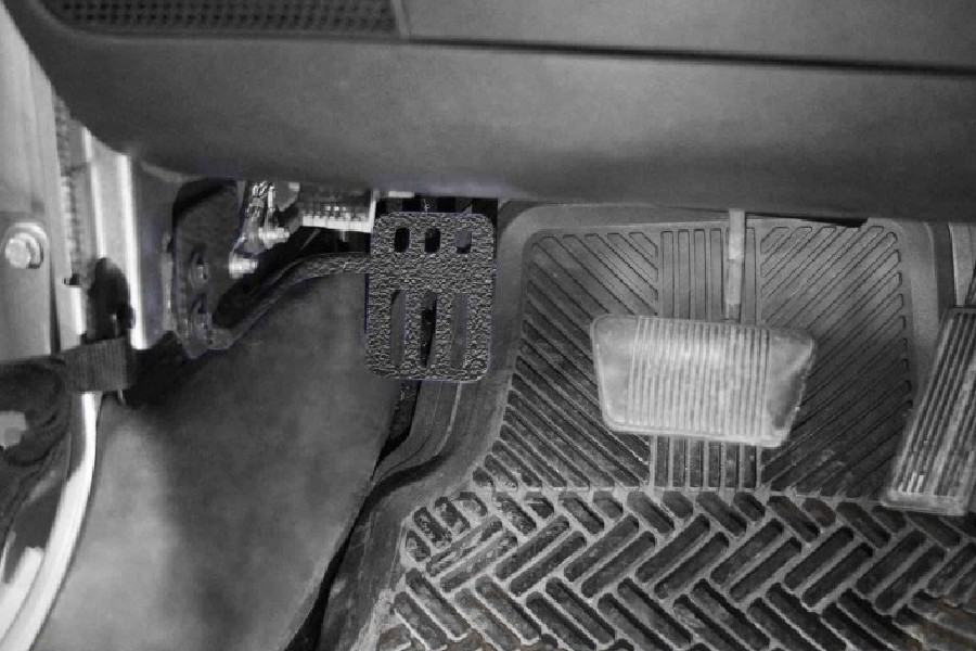 Steinjager Dead Pedal - Texturized Black - JK