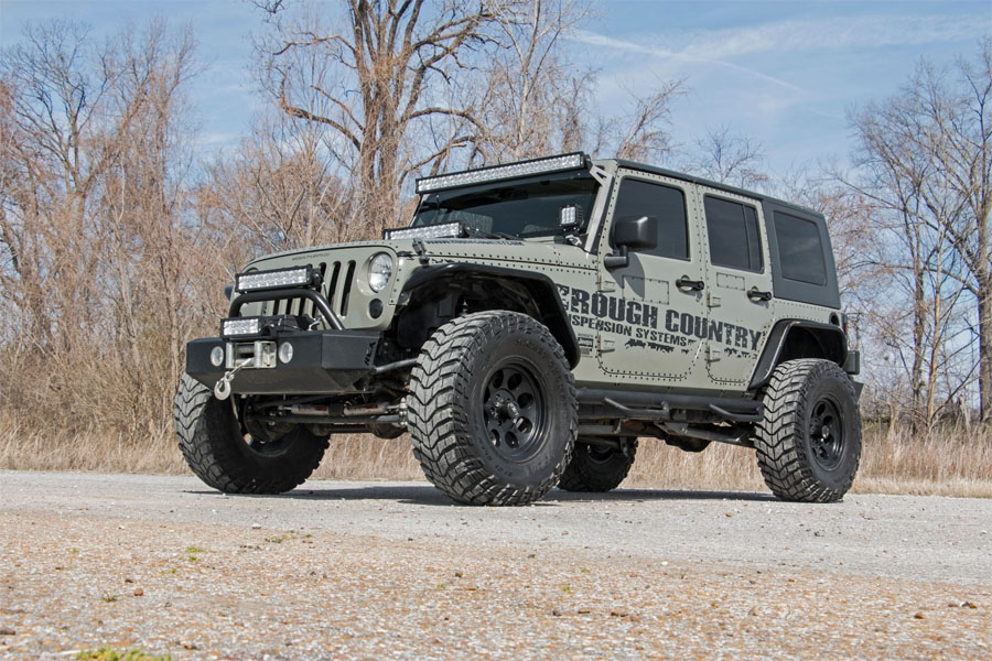 Rough Country X-series 4in Suspension Lift Kit w/ V2 Shocks  - JK 4DR