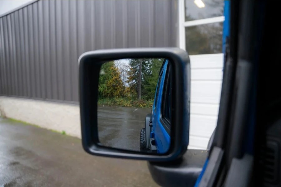 Outside Line Motoring Convex Mirrors w/ Defrosters - Chrome - JL