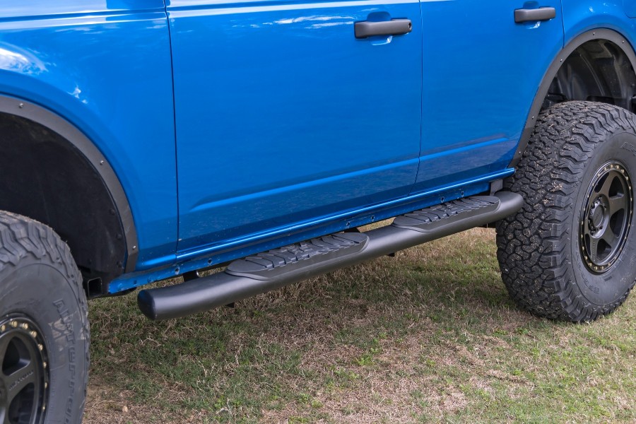 Rough Country Oval Nerf Step Bars - Bronco 4dr 2021+