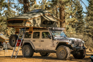 Roam Vagabond XL Rooftop Tent - No Annex - Forest Green/Hyper Orange