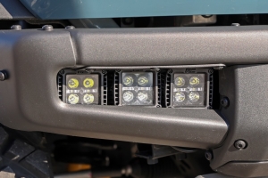 Rough Country Triple 2in Cube Fog Light Mount Kit, Amber DRL - Bronco 2021+