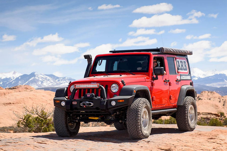 ARB Deluxe Front Bumper w/ Winch Bull Bar - JK