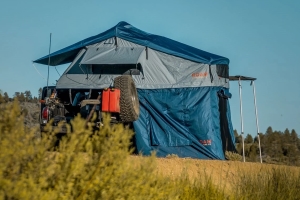 Roam Vagabond Rooftop Tent w/Annex - Forest Green/Hyper Orange