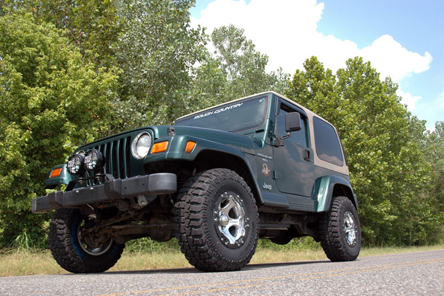 Rough Country 2.5in Suspension Lift Kit - No Shocks - TJ/LJ 4cyl