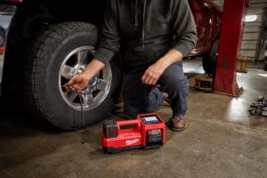 Milwaukee Tool M18 Cordless Tire Inflator