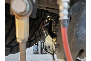 Clayton Adjustable Track Bar Rear - JT
