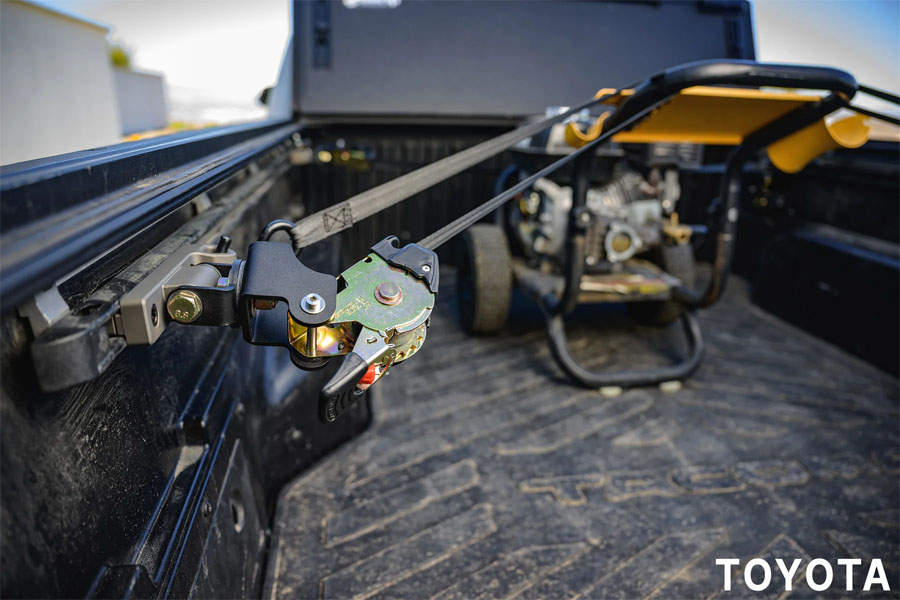 Juggernaut Designs Ultimate Retractable Ratchet Straps for Toyota Bed Rail System - Single
