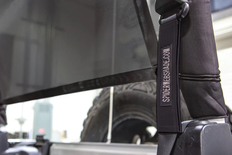 SpiderWebShade Seatbelt Silencers - Black - JK 2Dr
