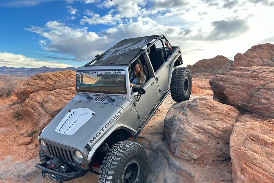 Motobilt Hood Vent Kit - Bare - JK