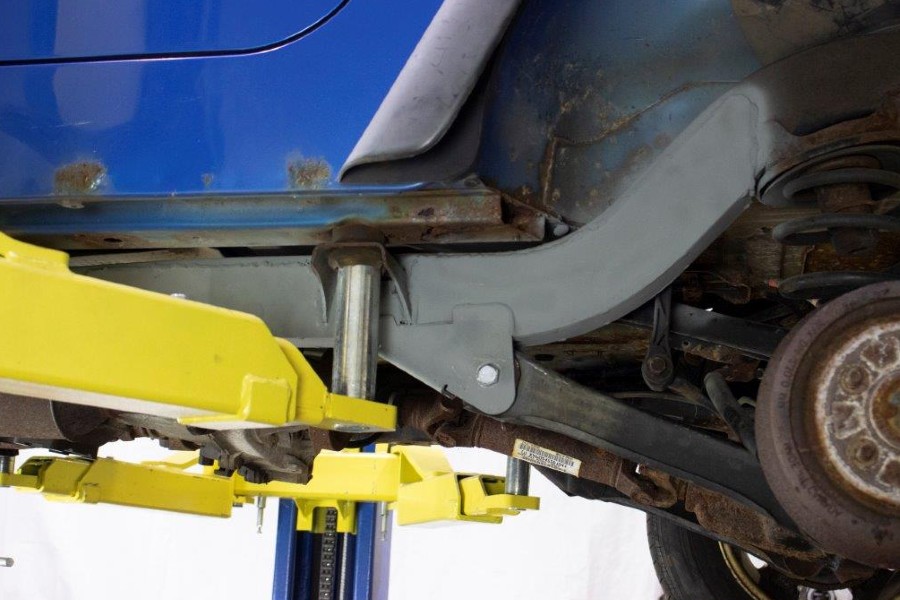 Rust Buster Full Center Frame with Trail Arm Mount, Right - TJ 2003-06