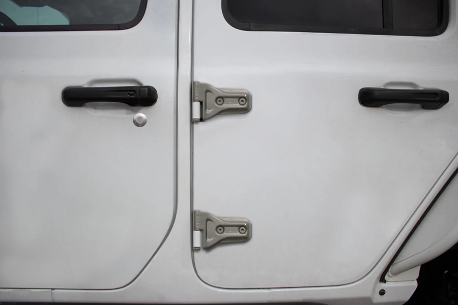 Kentrol Outer Door Hinge Kit - JT/JL 4Dr