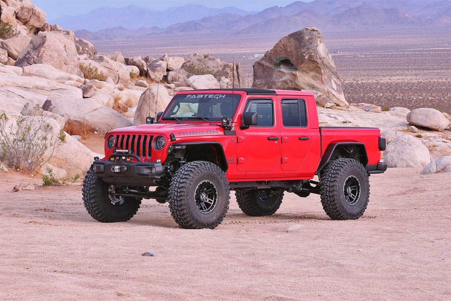 Fabtech 5in Crawler Long Arm Kit w/Dirt Logic Reservoir Shocks - JT 3.6L
