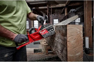 Milwaukee Tool M18 FUEL 16in Chainsaw - Tool Only