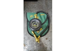 RIPP Superchargers Tire Deflator 