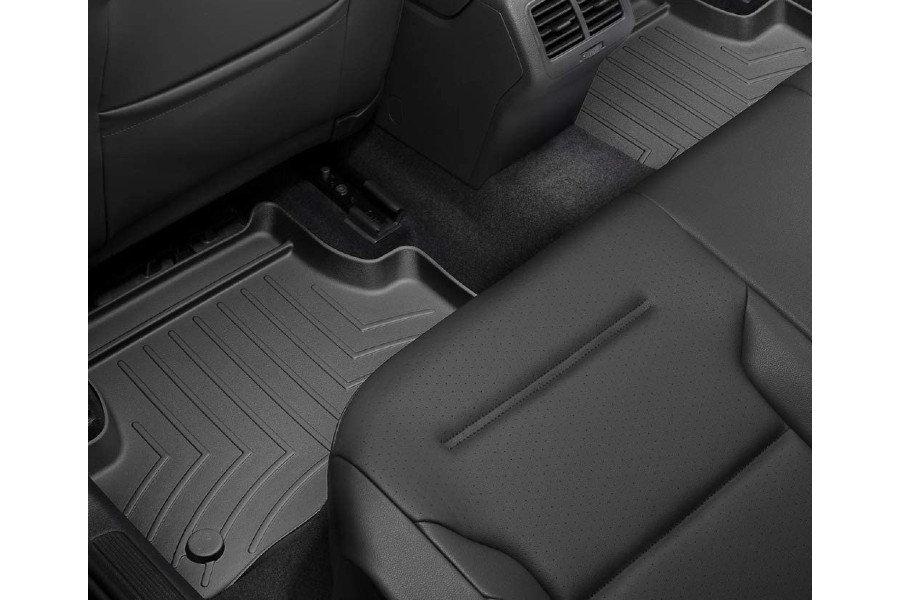 Weather Tech Rear FloorLiner - Black - TJ