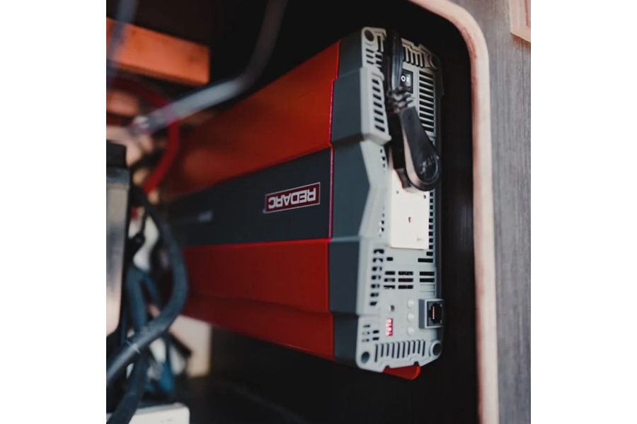 REDARC 1500W Pure Sine Wave Inverter
