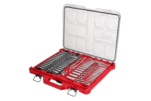 Milwaukee Tool 106pc 1/4in and 3/8in Metric & Ratchet and Socket Set w/ PACKOUT Low-Profile Organizer