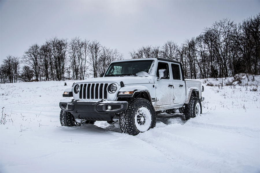 JKS J-Venture 3in Lift Kit w/ Fox 2.5 IFP Performance Series Shocks - JT