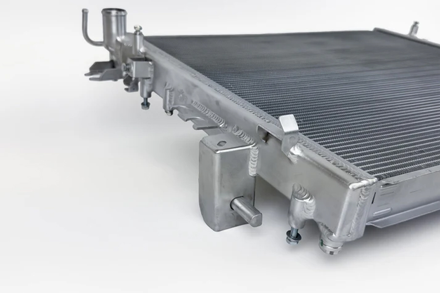 CSF Radiators Heavy-Duty All-Aluminum Radiator  - JT/JL
