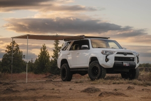 ARB Awning Kit w/ LED Light Strip - 6.5ft x 8.2ft 