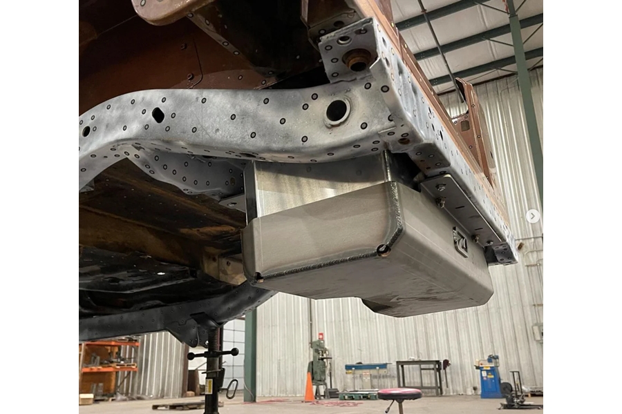 Motobilt Rear Stretch Tank and Skid Plate - Bare - YJ