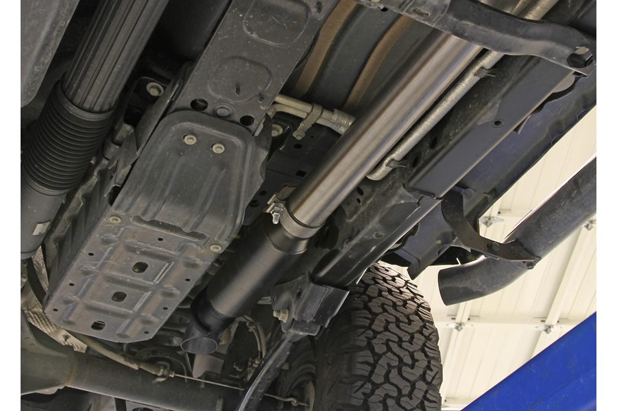 Flowmaster Outlaw Extreme Cat-Back Exhaust System - JL 3.6L