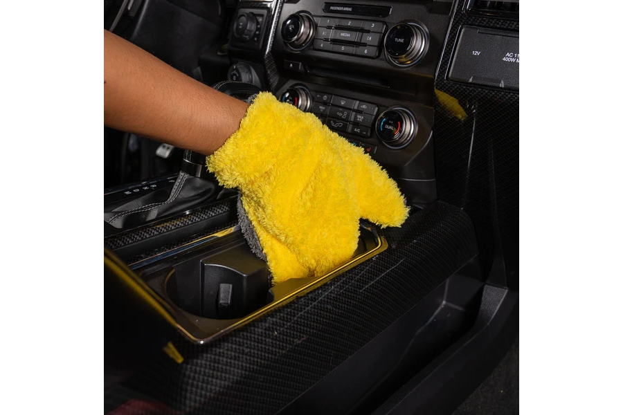 Chemical Guys The Stranger Helpful Handy Mitt