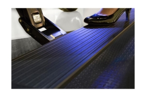 AMP Research PowerStep w/Plug-N-Play  - Bronco 4dr 2021+