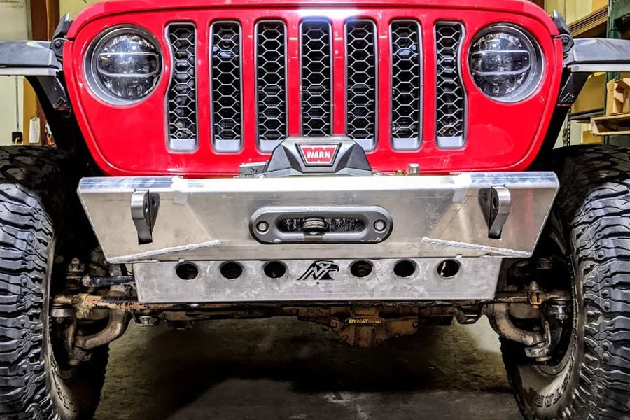 Next Venture Motorsports Featherweight Series Aluminum Front Stubby Bumper & Lower Skid Plate + Light Mount - Bare - JL/JT