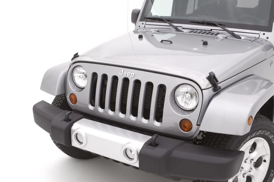 Jeep JL Lund AVS Aeroskin Hood Protector Chrome Jeep Rubicon 2018