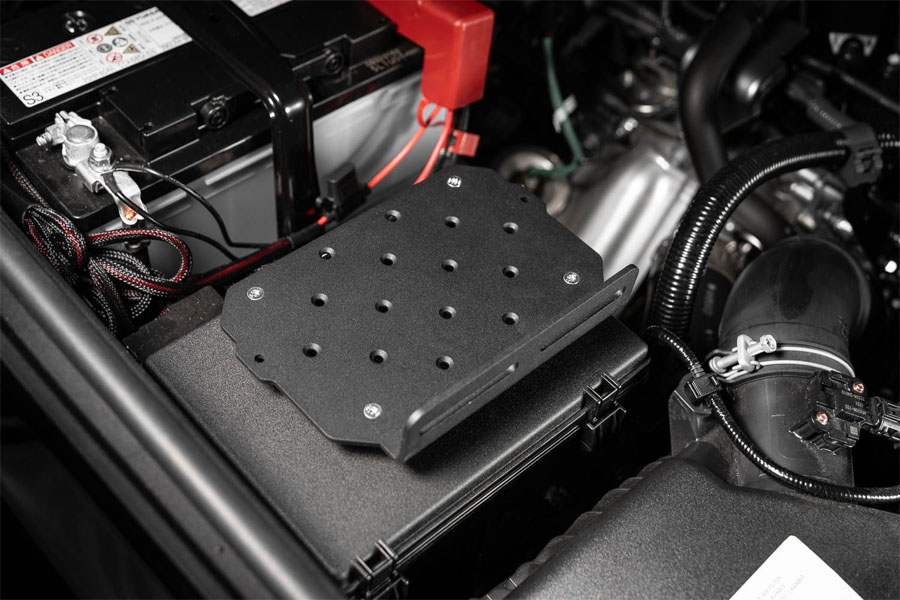 Diode Dynamics Stand-Off D-Switch Hub Mounting Kit w/ Bracket
