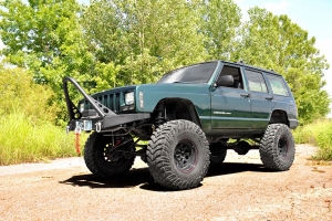 Rough Country 6.5-inch X-Series Lift Kit - XJ