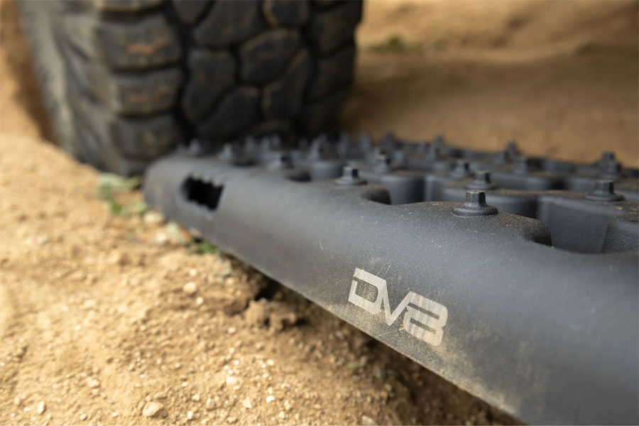DV8 Offroad Xtract Traction Boards Pair - Black