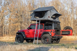 Rough Country Roof Top Tent w/ Standard Ladder