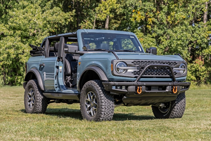 Rough Country Safari Bar Kit OE Modular Steel Bumper 3in OSRAM Angle Wide Series    - Bronco 2021+