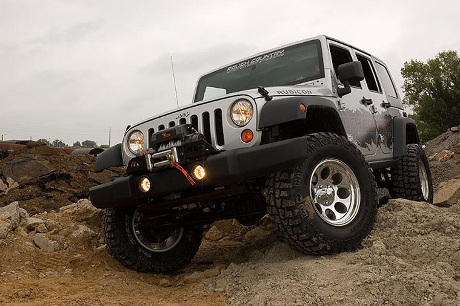 Rough Country 4in Suspension Lift Kit w/ V2 Shocks - JK 4DR