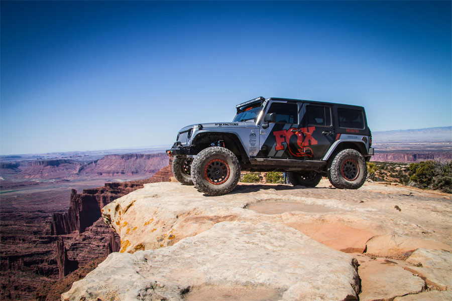 JKS J-Konnect 3.5in Lift Kit w/ Fox 2.5 Performance Elite Shocks - JK 4DR