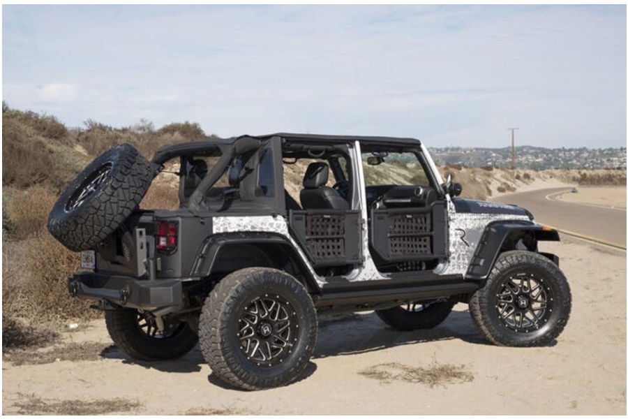 Rampage Trailview Tonneau Top w/ Fold-Back Sunroof  - JK 4Dr