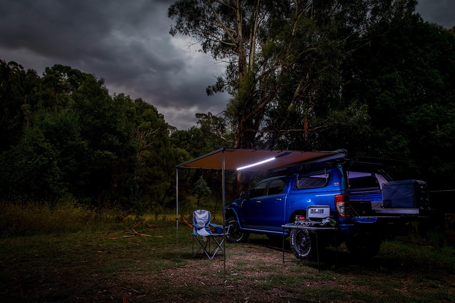 ARB Awning Kit w/ LED Light Strip - 6.5ft x 8.2ft 