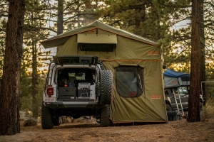 Roam Vagabond XL Rooftop Tent - Forest Green/Hyper Orange