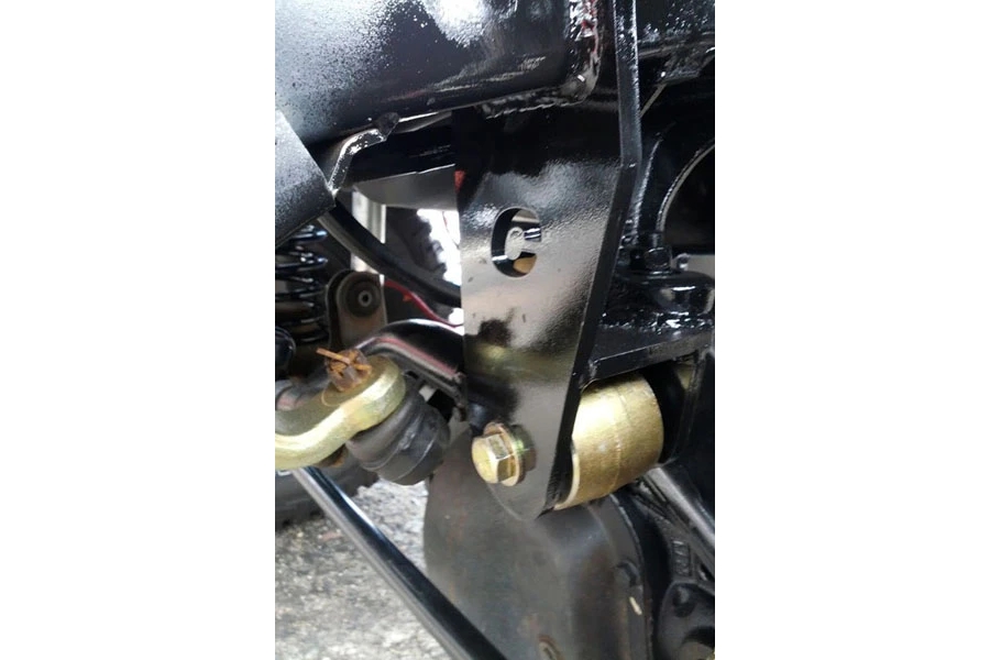 Clayton Adjustable Front Track Bar With Drop Bracket - TJ/LJ