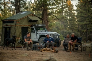 Roam Vagabond XL Rooftop Tent - Forest Green/Hyper Orange